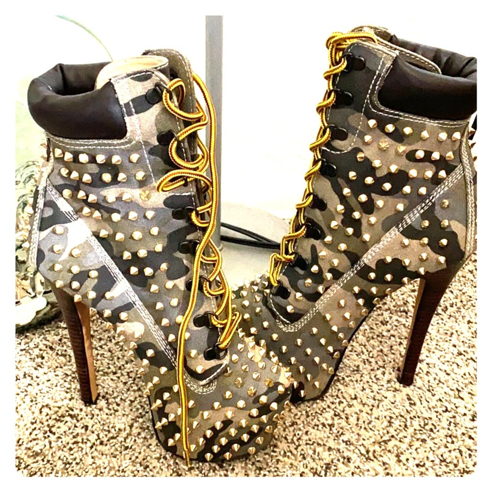 Zigigirl stud camo boots